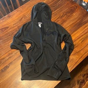 Patagonia R1 pullover hoody size m